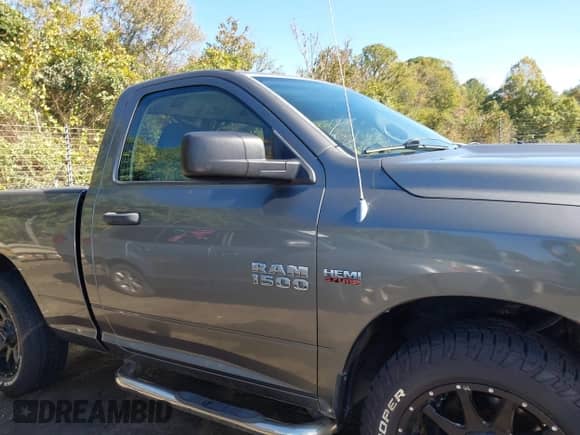 2013 Ram 1500 Express z VIN 3C6JR6ATXDG505915, wystawiony jako IAAI lot #43504506 z przebiegiem 171 665 mil mil oraz . Historia ofert i sprzedaży dostępna na DreamBid. Obrazek 14.