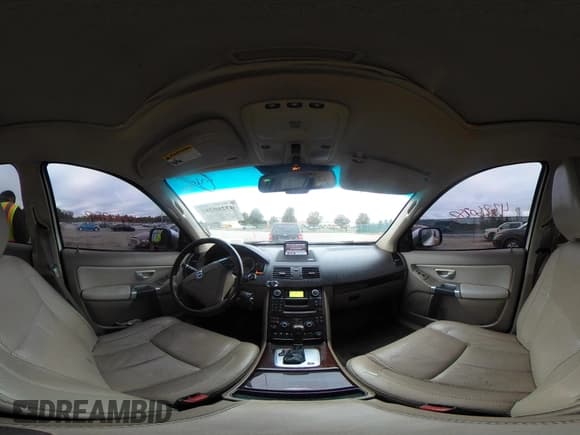 ✅ 2010 Volvo XC90 • VIN: YV4852CT7A1541769 • Lot: 43260282. Listed on IAAI with 138,344 mi. Free auction sales archive from the USA and detailed vehicle history report at DreamBid. Image 18.