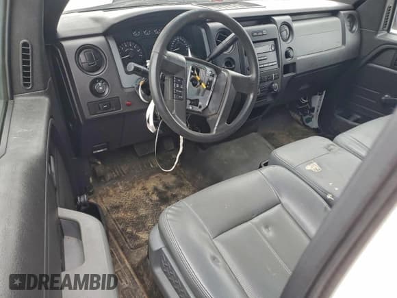 ✅ 2012 Ford F-150 XL • VIN: 1FTMF1CM3CKD79671 • Lot: 95178235. Listed on Copart with 169,378 mi. Free auction sales archive from the USA and detailed vehicle history report at DreamBid. Image 8.