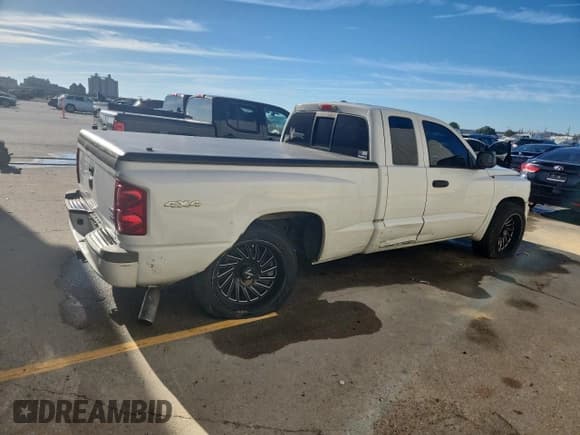 ✅ 2008 Dodge Dakota SLT • VIN: 1D7HW42N48S590906 • Лот: 87412455. Опубликован ранее на Copart с пробегом 148 988 миль. Бесплатный доступ к архиву аукционных продаж из США и подробный отчёт об истории автомобиля на DreamBid. Изображение 3.