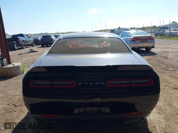 2016 Dodge Challenger SXT Plus z VIN 2C3CDZAG8GH202208, wystawiony jako IAAI lot #43027208 z przebiegiem 63 967 mil mil oraz . Historia ofert i sprzedaży dostępna na DreamBid. Obrazek 16.