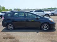 ✅ 2015 Toyota Prius Two • VIN: JTDZN3EU8FJ033613 • Lot: 42424962. Listed on IAAI with 374,460 mi. Free auction sales archive from the USA and detailed vehicle history report at DreamBid. Image 13.