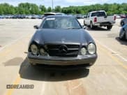 ✅ 2001 Mercedes-Benz CLK 320/430 • VIN: WDBLJ70GX1F171822 • Лот: 57683415. Опубликован ранее на Copart с пробегом 152 154 миль. Бесплатный доступ к архиву аукционных продаж из США и подробный отчёт об истории автомобиля на DreamBid. Изображение 13.