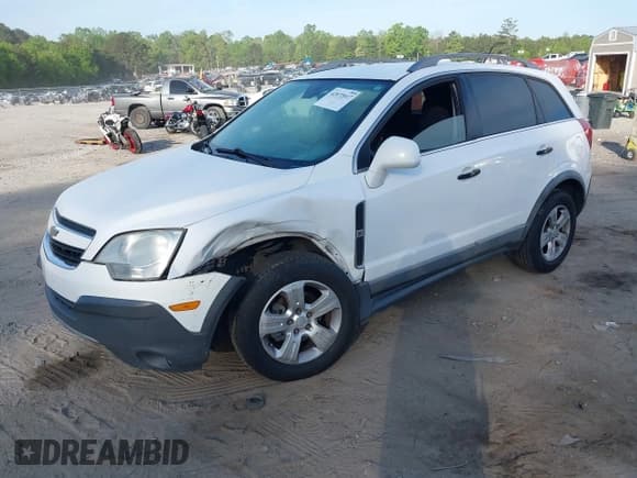 ✅ 2013 Chevrolet Captiva Sport LS • VIN: 3GNFL2EK1DS521001 • Lot: 42072017. Wystawiony na IAAI z przebiegiem 179 435 mil. Bezpłatny archiwum sprzedaży aukcyjnych z USA i szczegółowy raport historii pojazdu na DreamBid. Zdjęcie 2.