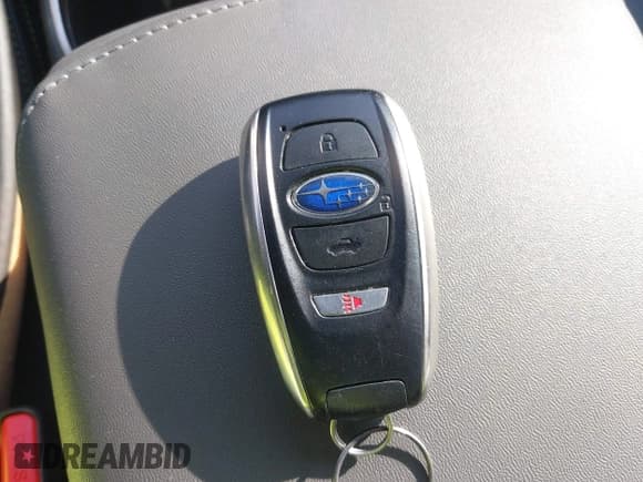 ✅ 2020 Subaru Outback Onyx XT • VIN: 4S4BTGKD9L3103201 • Lot: 43643684. Listed on IAAI with 69,152 mi. Free auction sales archive from the USA and detailed vehicle history report at DreamBid. Image 11.