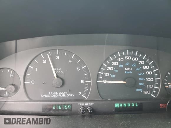 ✅ 2000 Dodge Caravan SE • VIN: 2B4GP44GXYR589372 • Лот: 82296735. Опубликован ранее на Copart с пробегом 276 759 миль. Бесплатный доступ к архиву аукционных продаж из США и подробный отчёт об истории автомобиля на DreamBid. Изображение 9.