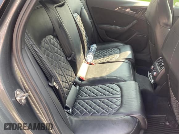 ✅ 2017 Audi S6 Premium Plus • VIN: WAUFFAFC2HN117137 • Lot: 65125633. Listed on Copart with 47,516 mi. Free auction sales archive from the USA and detailed vehicle history report at DreamBid. Image 6.