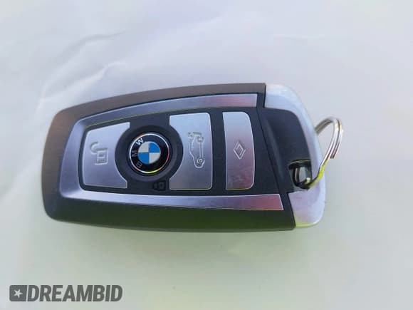 ✅ 2019 BMW 4 Series 430i • VIN: WBA4J1C57KBM12125 • Lot: 43781037. Wystawiony na IAAI z przebiegiem 111 115 mil. Bezpłatny archiwum sprzedaży aukcyjnych z USA i szczegółowy raport historii pojazdu na DreamBid. Zdjęcie 11.