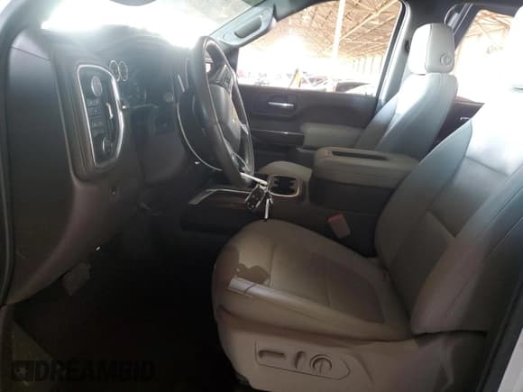 ✅ 2022 Chevrolet Silverado 2500HD LT • VIN: 1GC4YNEY0NF200693 • Lot: 72059965. Wystawiony na Copart z przebiegiem 52 384 mil. Bezpłatny archiwum sprzedaży aukcyjnych z USA i szczegółowy raport historii pojazdu na DreamBid. Zdjęcie 7.