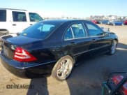 ✅ 2005 Mercedes-Benz C 320 • VIN: WDBRF64J35F612448 • Лот: 43649312. Опубликован ранее на IAAI с пробегом 224 146 миль. Бесплатный доступ к архиву аукционных продаж из США и подробный отчёт об истории автомобиля на DreamBid. Изображение 4.