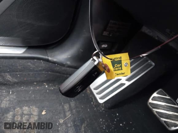 ✅ 2020 Acura RDX w/A-Spec Pkg • VIN: 5J8TC2H6XLL040065 • Lot: 42457636. Listed on IAAI with 47,173 mi. Free auction sales archive from the USA and detailed vehicle history report at DreamBid. Image 11.