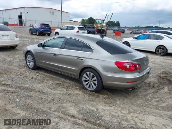 ✅ 2012 Volkswagen CC Sport • VIN: WVWMN7ANXCE506979 • Lot: 43071291. Listed on IAAI with 186,813 mi. Free auction sales archive from the USA and detailed vehicle history report at DreamBid. Image 3.
