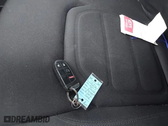 ✅ 2017 Jeep Renegade Latitude • VIN: ZACCJBBB2HPG42553 • Lot: 43581723. Wystawiony na IAAI z przebiegiem 56 548 mil. Bezpłatny archiwum sprzedaży aukcyjnych z USA i szczegółowy raport historii pojazdu na DreamBid. Zdjęcie 11.