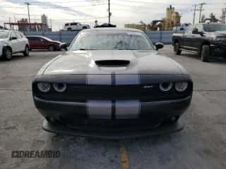 2016 Dodge Challenger SRT 392 с VIN 2C3CDZDJXGH331929, выставлен на аукционе Copart как лот 81610275 с пробегом 64 882 миль миль и Списание • Salvage title. История ставок и продаж доступна на DreamBid. Изображение 5.
