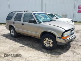 ✅ 2002 Chevrolet Blazer LS • VIN: 1GNDT13W92K219018 • Lot: 42967417. Wystawiony na IAAI z przebiegiem 162 926 mil. Bezpłatny archiwum sprzedaży aukcyjnych z USA i szczegółowy raport historii pojazdu na DreamBid. Zdjęcie 1.