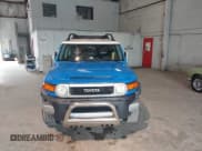 ✅ 2007 Toyota FJ Cruiser • VIN: JTEZU11F970005529 • Lot: 42719883. Wystawiony na IAAI z przebiegiem 131 386 mil. Bezpłatny archiwum sprzedaży aukcyjnych z USA i szczegółowy raport historii pojazdu na DreamBid. Zdjęcie 12.