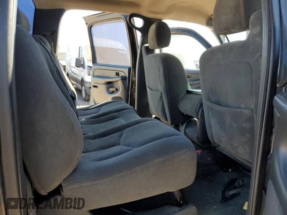 ✅ 2004 Chevrolet Silverado 2500HD LS • VIN: 1GCHK23U84F102821 • Lot: 91680675. Listed on Copart with Not provided. Free auction sales archive from the USA and detailed vehicle history report at DreamBid. Image 10.