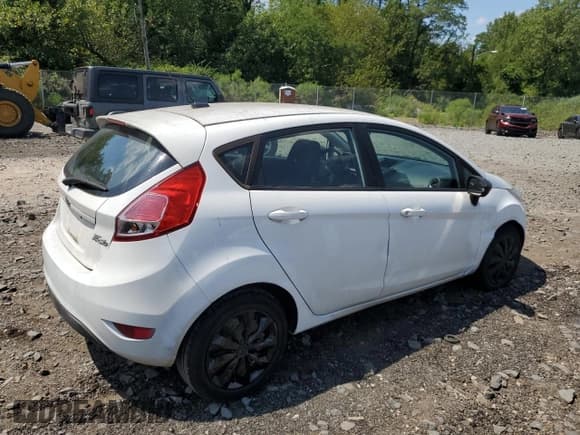 ✅ 2014 Ford Fiesta S • VIN: 3FADP4TJ3EM196793 • Лот: 68580835. Опубликован ранее на Copart с пробегом 147 220 миль. Бесплатный доступ к архиву аукционных продаж из США и подробный отчёт об истории автомобиля на DreamBid. Изображение 3.
