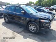 ✅ 2015 Jeep Cherokee Sport • VIN: 1C4PJMAB2FW776137 • Лот: 43257842. Опубликован ранее на IAAI с пробегом 147 221 миль. Бесплатный доступ к архиву аукционных продаж из США и подробный отчёт об истории автомобиля на DreamBid. Изображение 1.