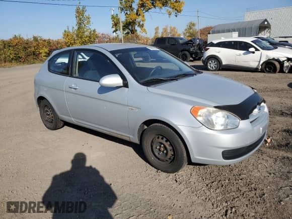 2009 Hyundai Accent L z VIN KMHCN35C69U143104, wystawiony jako Copart lot #76607254 z przebiegiem 145 844 mil mil oraz Szkoda całkowita • Salvage title. Historia ofert i sprzedaży dostępna na DreamBid. Obrazek 4.