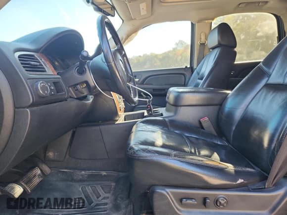 ✅ 2007 Chevrolet Tahoe LTZ • VIN: 1GNFC13J87J111399 • Lot: 82441935. Listed on Copart with 355,725 mi. Free auction sales archive from the USA and detailed vehicle history report at DreamBid. Image 7.