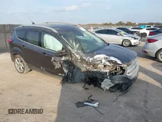 ✅ 2019 Ford Escape Titanium • VIN: 1FMCU0J92KUA62442 • Лот: 43734488. Опубликован ранее на IAAI с пробегом 118 912 миль. Бесплатный доступ к архиву аукционных продаж из США и подробный отчёт об истории автомобиля на DreamBid. Изображение 1.