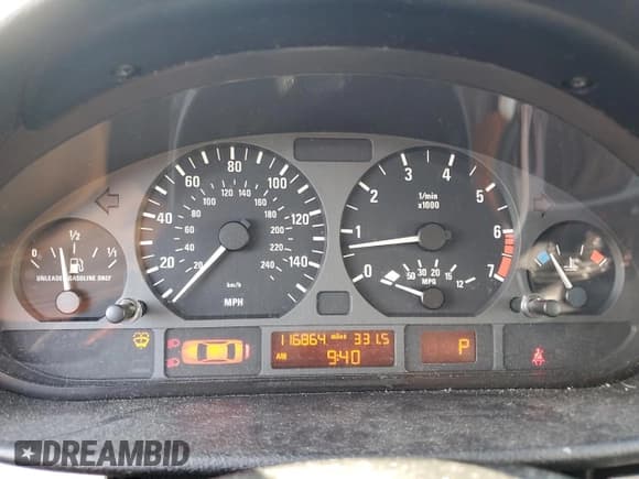 ✅ 2003 BMW 3 Series 325xi • VIN: WBAEU33413PM55734 • Лот: 70096365. Опубликован ранее на Copart с пробегом 116 864 миль. Бесплатный доступ к архиву аукционных продаж из США и подробный отчёт об истории автомобиля на DreamBid. Изображение 9.