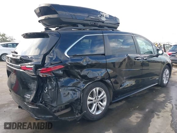 ✅ 2021 Toyota Sienna XSE • VIN: 5TDDSKFC6MS019311 • Lot: 43581691. Listed on IAAI with 85,079 mi. Free auction sales archive from the USA and detailed vehicle history report at DreamBid. Image 4.