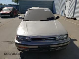 ✅ 1993 Honda Accord • VIN: JHMCB7573PC001026 • Лот: 73429034. Опубликован ранее на Copart с пробегом 313 772 миль. Бесплатный доступ к архиву аукционных продаж из США и подробный отчёт об истории автомобиля на DreamBid. Изображение 5.