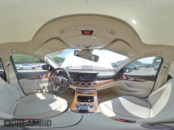 ✅ 2019 Mercedes-Benz E 300 • VIN: WDDZF4KB1KA556204 • Lot: 68050745. Wystawiony na Copart z przebiegiem 112 724 mil. Bezpłatny archiwum sprzedaży aukcyjnych z USA i szczegółowy raport historii pojazdu na DreamBid. Zdjęcie 14.