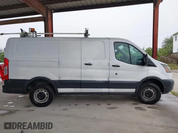 ✅ 2015 Ford Transit Cargo • VIN: 1FTNR1ZMXFKA45161 • Lot: 42181449. Listed on IAAI with 130,096 mi. Free auction sales archive from the USA and detailed vehicle history report at DreamBid. Image 13.