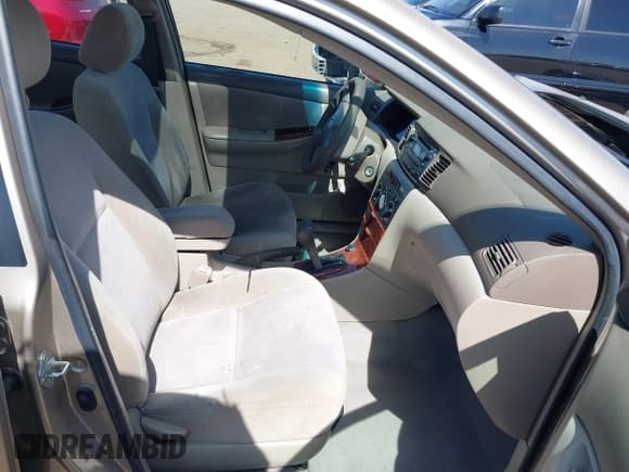 ✅ 2005 Toyota Corolla CE • VIN: 1NXBR32E75Z394908 • Lot: 42336030. Wystawiony na IAAI z przebiegiem 192 606 mil. Bezpłatny archiwum sprzedaży aukcyjnych z USA i szczegółowy raport historii pojazdu na DreamBid. Zdjęcie 5.