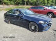 ✅ 2022 Mercedes-Benz C 300 • VIN: W1KAF4HB0NR019639 • Lot: 70110945. Wystawiony na Copart z przebiegiem 34 747 mil. Bezpłatny archiwum sprzedaży aukcyjnych z USA i szczegółowy raport historii pojazdu na DreamBid. Zdjęcie 4.