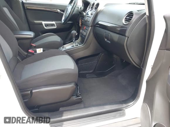 ✅ 2014 Chevrolet Captiva Sport LS • VIN: 3GNAL2EK2ES621832 • Lot: 42246539. Wystawiony na IAAI z przebiegiem 73 788 mil. Bezpłatny archiwum sprzedaży aukcyjnych z USA i szczegółowy raport historii pojazdu na DreamBid. Zdjęcie 5.