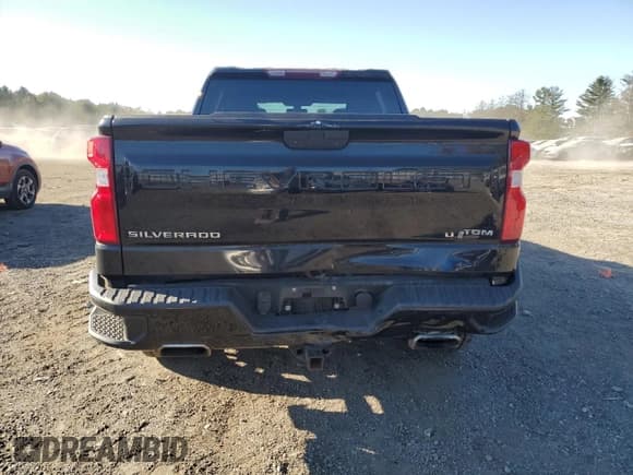 ✅ 2020 Chevrolet Silverado 1500 Custom • VIN: 1GCUYBEF1LZ260720 • Lot: 73553114. Wystawiony na Copart z przebiegiem 179 907 mil. Bezpłatny archiwum sprzedaży aukcyjnych z USA i szczegółowy raport historii pojazdu na DreamBid. Zdjęcie 6.