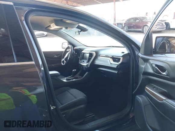 ✅ 2018 GMC Acadia SLE • VIN: 1GKKNKLA9JZ224640 • Lot: 42566158. Listed on IAAI with 196,481 mi. Free auction sales archive from the USA and detailed vehicle history report at DreamBid. Image 5.