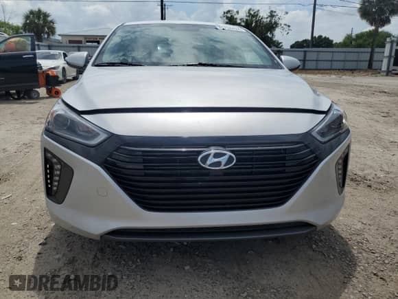 2017 Hyundai Ioniq Limited с VIN KMHC85LC3HU020820, выставлен на аукционе Copart как лот 70758424 с пробегом 89 043 миль миль и Списание • Salvage title. История ставок и продаж доступна на DreamBid. Изображение 5.