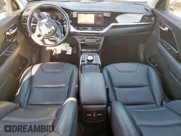 ✅ 2020 Kia Niro EX Premium • VIN: KNDCE3LG5L5073736 • Lot: 71851725. Listed on Copart with 50,784 mi. Free auction sales archive from the USA and detailed vehicle history report at DreamBid. Image 8.