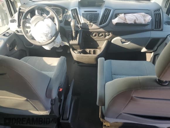 ✅ 2019 Ford Transit Passenger XL • VIN: 1FBZX2ZM4KKB54422 • Лот: 62767015. Опубликован ранее на Copart с пробегом 138 689 миль. Бесплатный доступ к архиву аукционных продаж из США и подробный отчёт об истории автомобиля на DreamBid. Изображение 8.