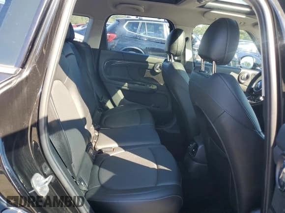 ✅ 2017 MINI Countryman Cooper S • VIN: WMZYT5C32H3D81120 • Lot: 81638455. Wystawiony na Copart z przebiegiem 100 481 mil. Bezpłatny archiwum sprzedaży aukcyjnych z USA i szczegółowy raport historii pojazdu na DreamBid. Zdjęcie 10.