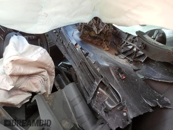 ✅ 2019 Hyundai Santa Fe SE • VIN: 5NMS23AD9KH027450 • Lot: 60920094. Wystawiony na Copart z przebiegiem Nie podano. Bezpłatny archiwum sprzedaży aukcyjnych z USA i szczegółowy raport historii pojazdu na DreamBid. Zdjęcie 8.