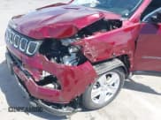 ✅ 2022 Jeep Compass Latitude • VIN: 3C4NJDBB4NT219305 • Lot: 43055588. Listed on IAAI with 12,053 mi. Free auction sales archive from the USA and detailed vehicle history report at DreamBid. Image 6.