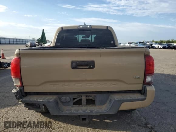 ✅ 2018 Toyota Tacoma TRD Sport • VIN: 3TMAZ5CN7JM067353 • Lot: 81782015. Listed on Copart with 92,708 mi. Free auction sales archive from the USA and detailed vehicle history report at DreamBid. Image 6.
