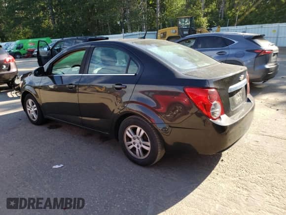 2014 Chevrolet Sonic LT with VIN 1G1JC5SH2E4167058, listed as a Copart auction lot 70395144 with Not provided miles and Clean title. Bid and sale history available at DreamBid. Image 2.