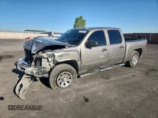 2012 Chevrolet Silverado 1500 LT с VIN 3GCPKSEAXCG238427, выставлен на аукционе Copart как лот 67043445 с пробегом 90 423 миль миль и Списание • Salvage title. История ставок и продаж доступна на DreamBid. Изображение 1.