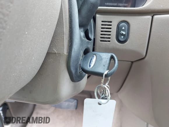 ✅ 2003 Ford Explorer • VIN: 1FMZU85W53ZB39205 • Lot: 42686675. Listed on IAAI with 95,499 mi. Free auction sales archive from the USA and detailed vehicle history report at DreamBid. Image 11.