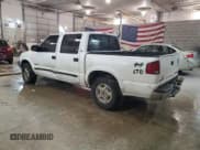 ✅ 2001 Chevrolet S-10 LS • VIN: 1GCDT13W51K256977 • Лот: 85390584. Опубликован ранее на Copart с пробегом 159 294 миль. Бесплатный доступ к архиву аукционных продаж из США и подробный отчёт об истории автомобиля на DreamBid. Изображение 2.