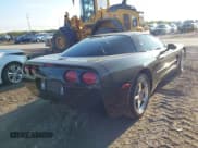 ✅ 2004 Chevrolet Corvette • VIN: 1G1YY22G645120159 • Lot: 43752732. Wystawiony na IAAI z przebiegiem 128 869 mil. Bezpłatny archiwum sprzedaży aukcyjnych z USA i szczegółowy raport historii pojazdu na DreamBid. Zdjęcie 4.