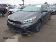 ✅ 2020 Kia Forte GT-Line • VIN: 3KPF34AD6LE213279 • Lot: 42173509. Wystawiony na IAAI z przebiegiem 182 214 mil. Bezpłatny archiwum sprzedaży aukcyjnych z USA i szczegółowy raport historii pojazdu na DreamBid. Zdjęcie 2.