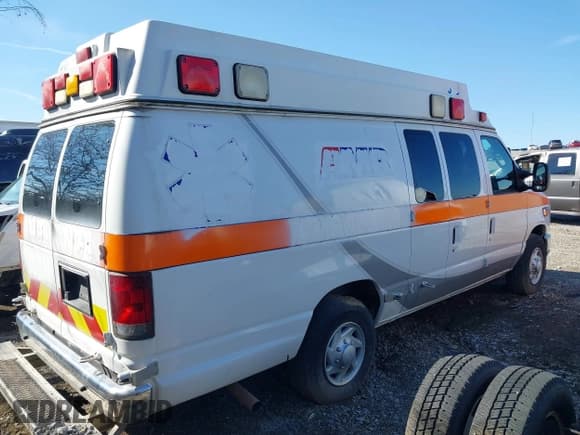 ✅ 2012 Ford E-Series Commercial • VIN: 1FDSS3ESXCDA58950 • Лот: 41549561. Опубликован ранее на IAAI с пробегом 471 886 миль. Бесплатный доступ к архиву аукционных продаж из США и подробный отчёт об истории автомобиля на DreamBid. Изображение 4.